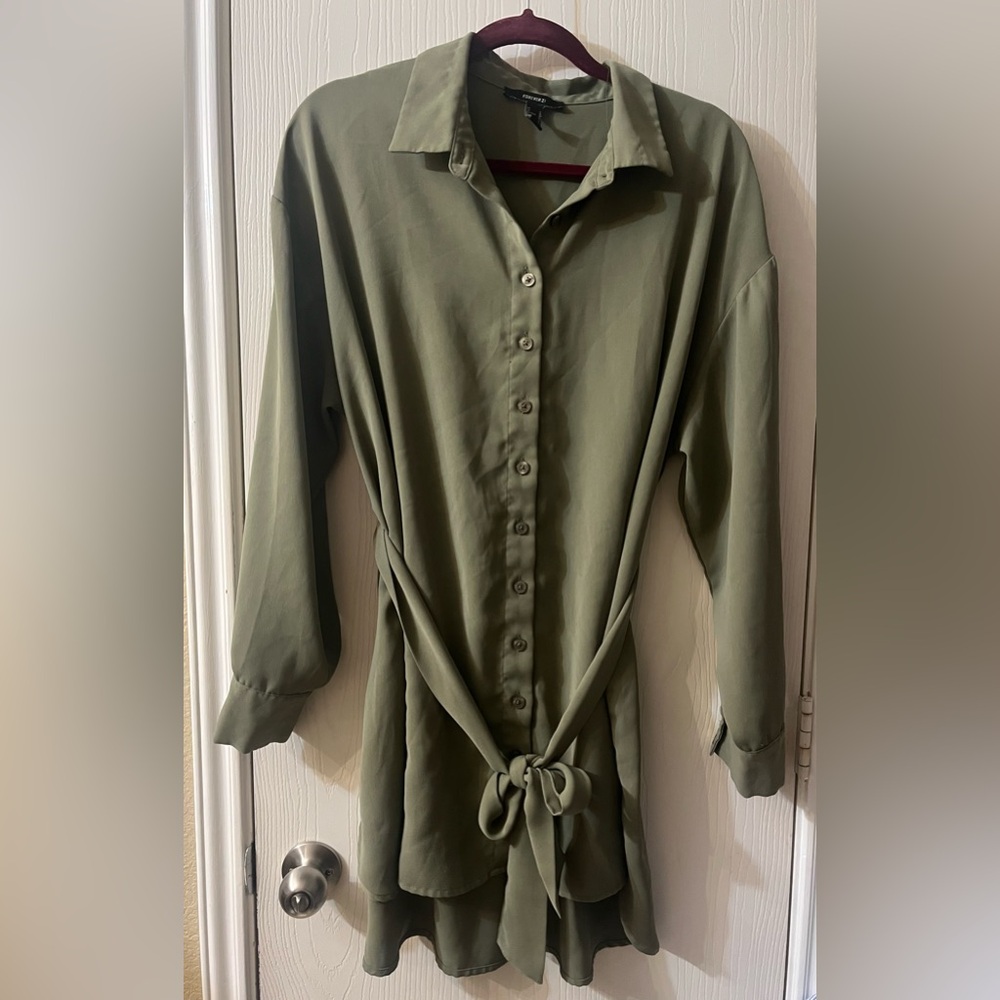 🛍️Forever 21 Large Sage Green Shirt Dress